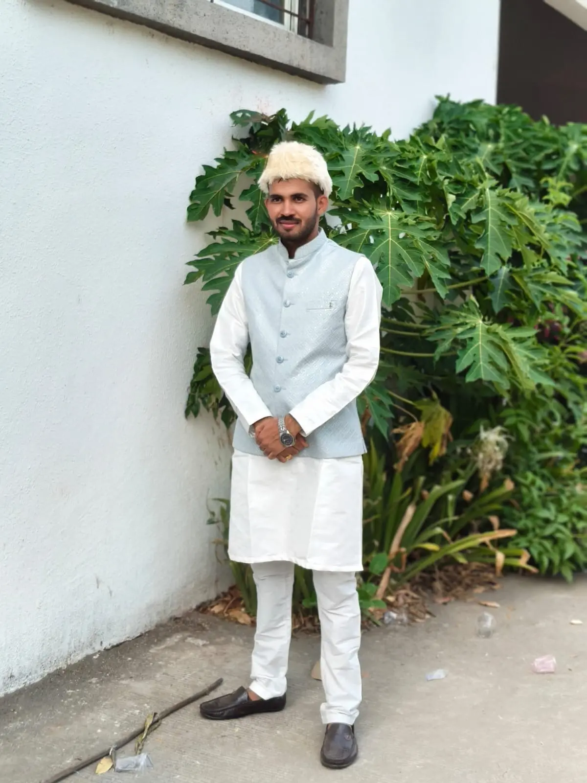 फुरसुंगीमध्ये कामाच्या अतिरेकी तणावातून तरुणाची आत्महत्या; संस्थाचालकावर गुन्हा दाखल - Chalta Bolata News